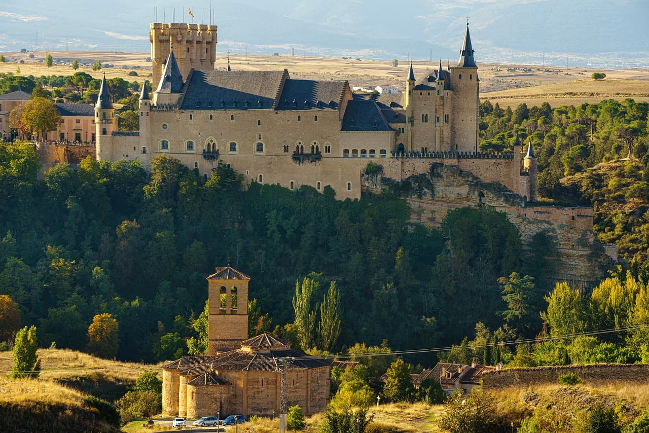 Guia de Segovia: cultura e história para brasileiros na Espanha