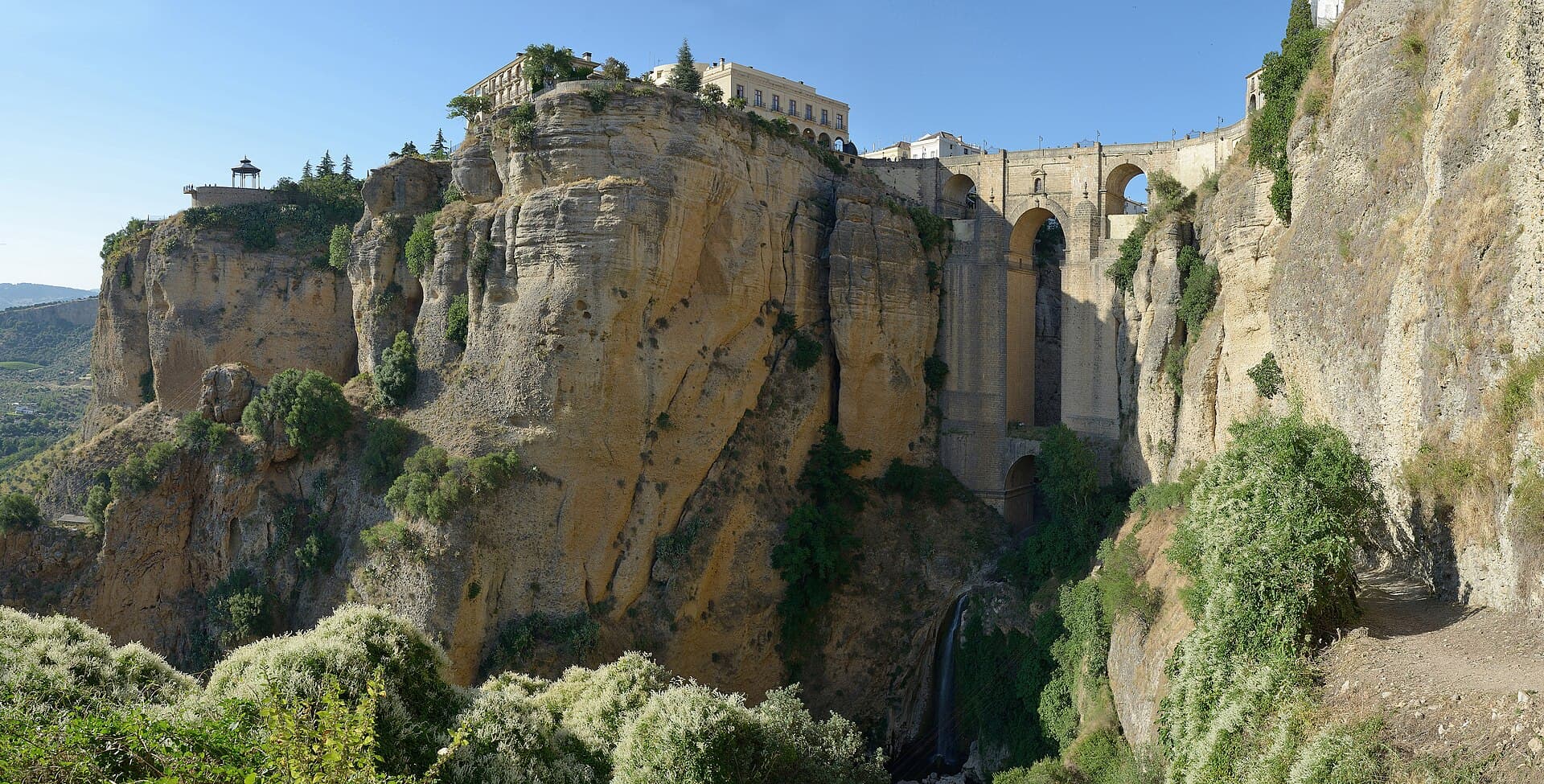 Guia de festas tradicionais em Ronda: o calendário cultural andaluz