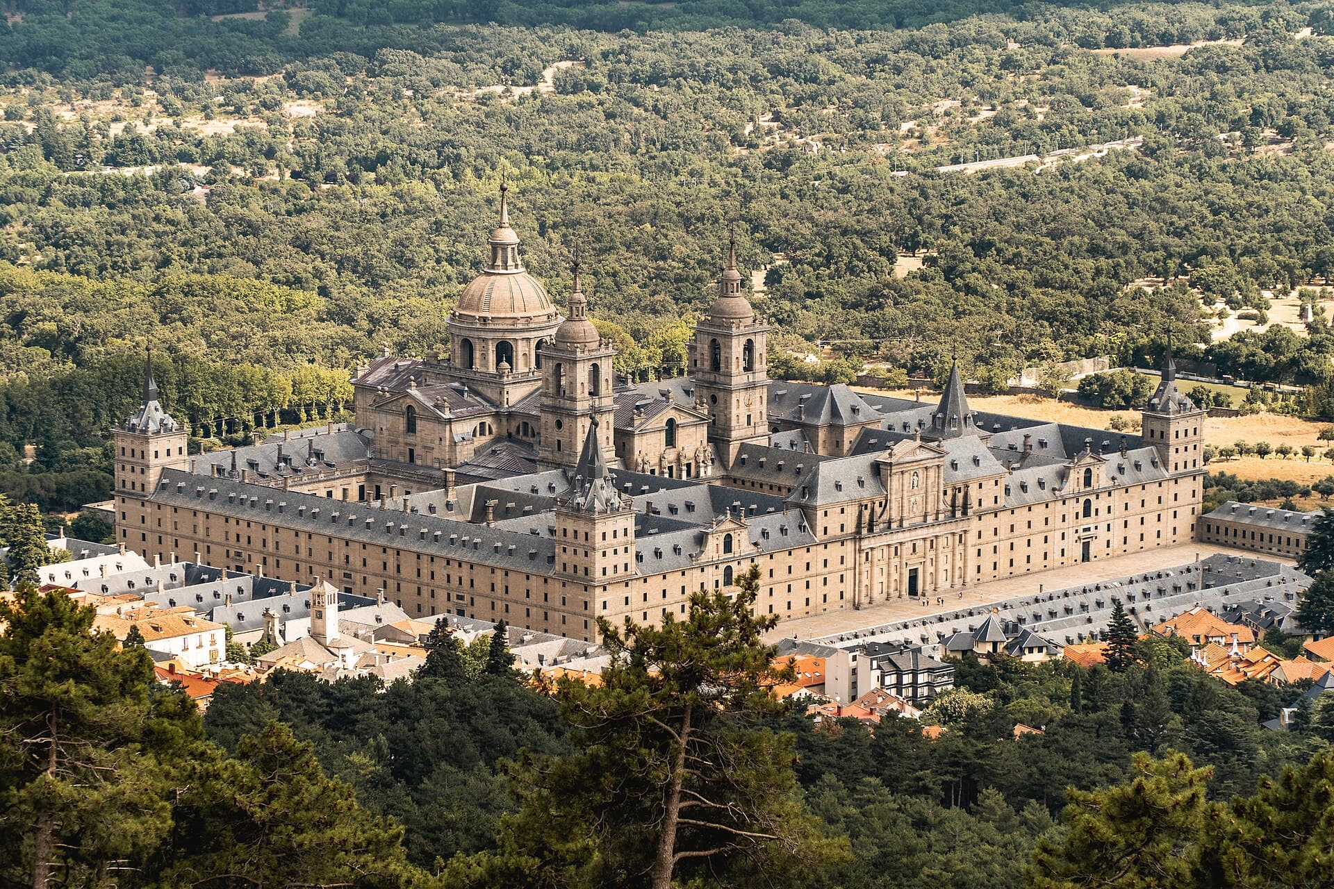Guia de San Lorenzo de El Escorial: onde comer, passear e explorar