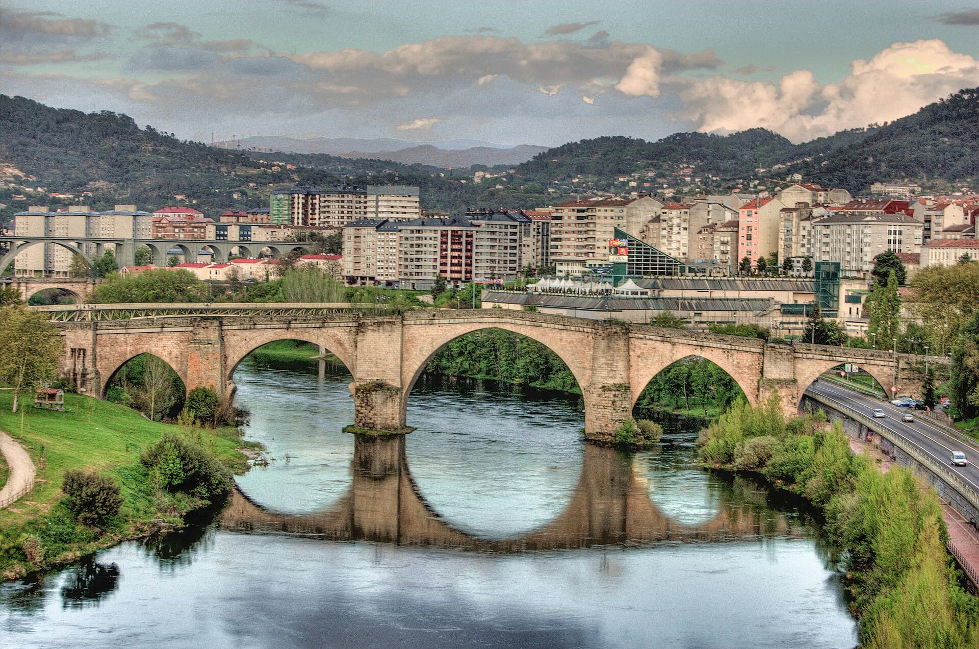 Ourense: segredos romanos e histórias escondidas na capital termal da Galicia