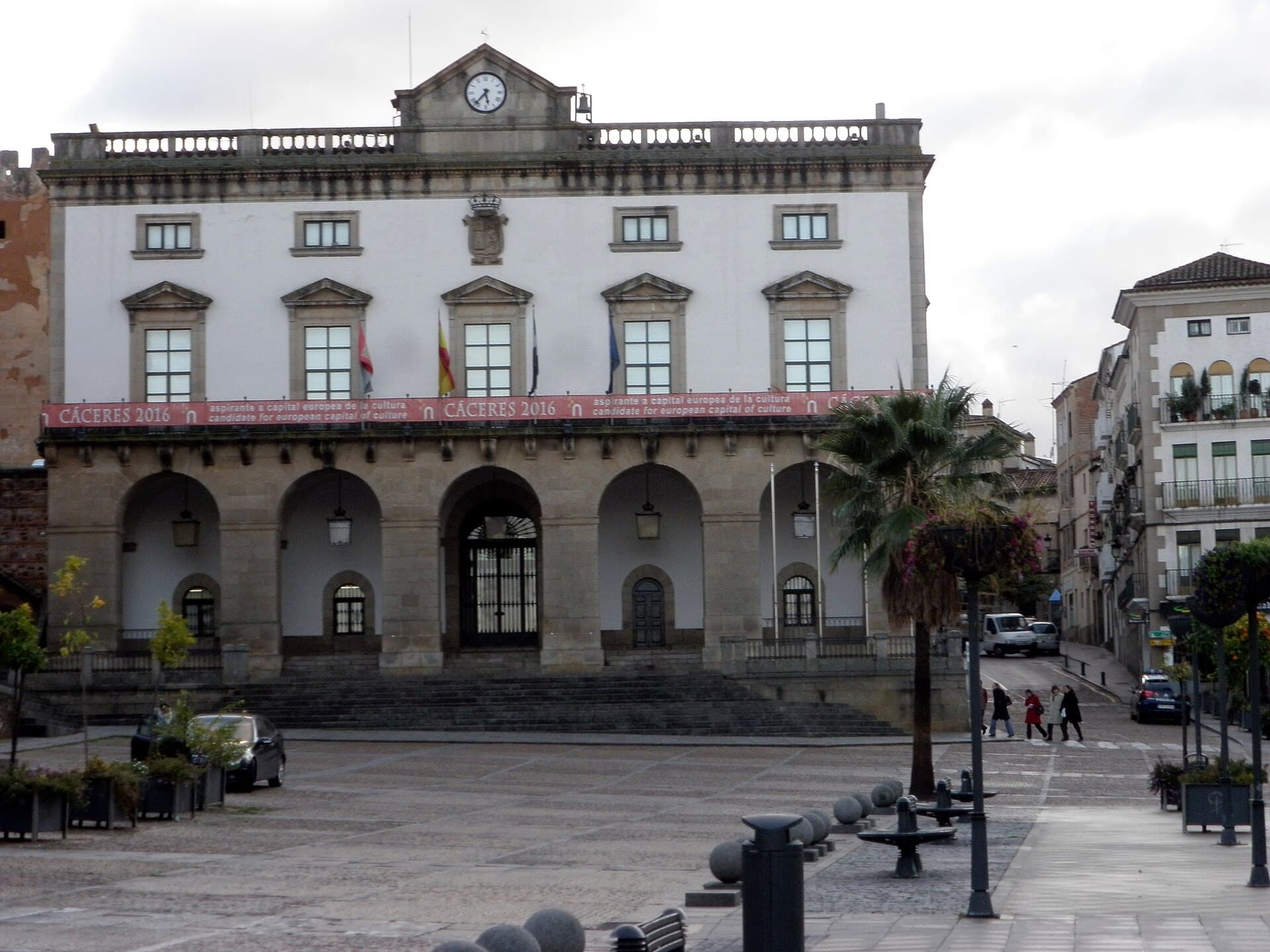 Parques e natureza em Cáceres: roteiro para um passeio ao ar livre