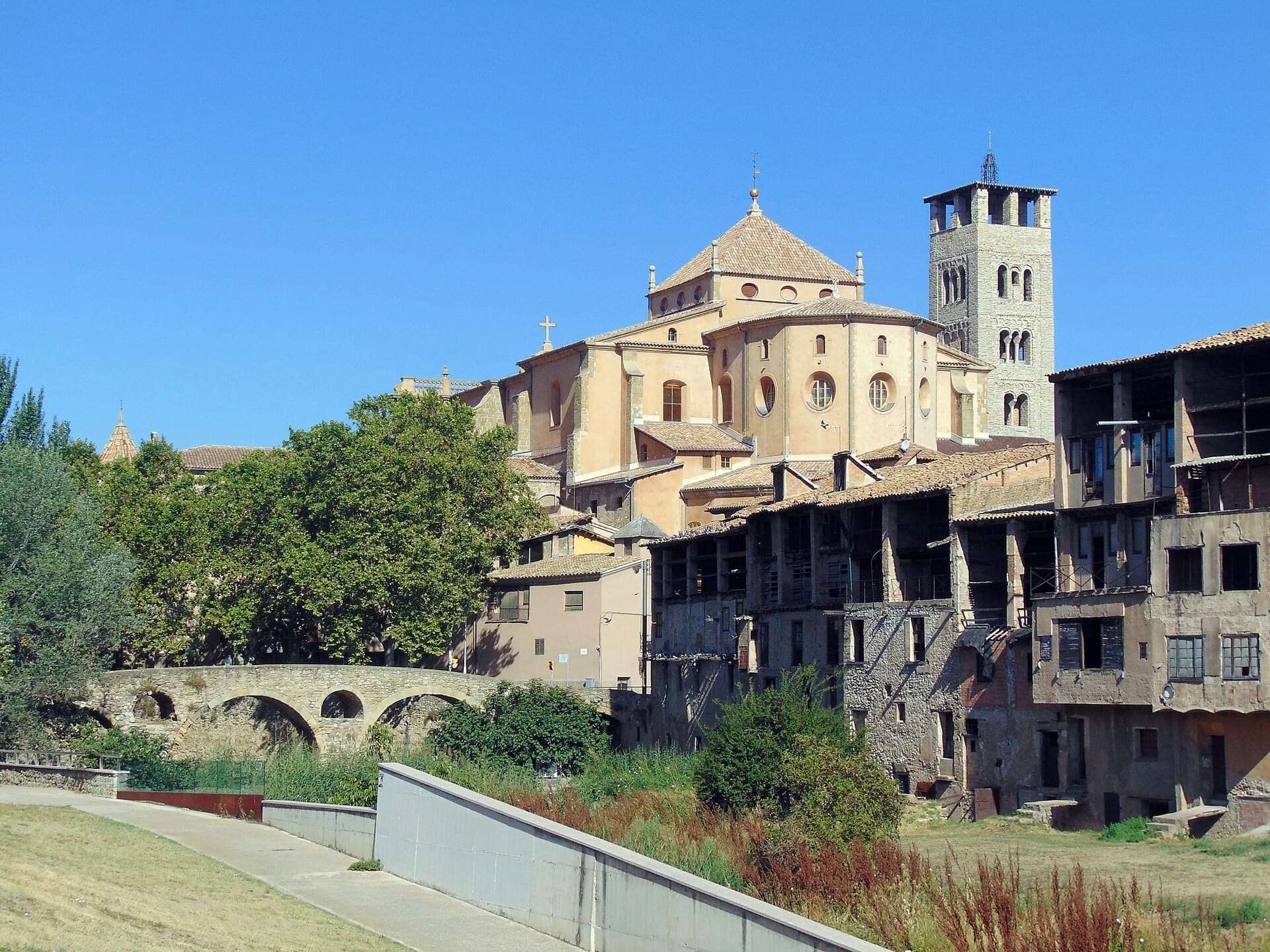 Vic: um roteiro gastronômico e cultural pelo centro medieval catalão
