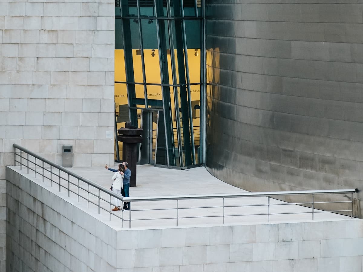 Como fazer amigos em Bilbao: guia prático para brasileiros na Espanha