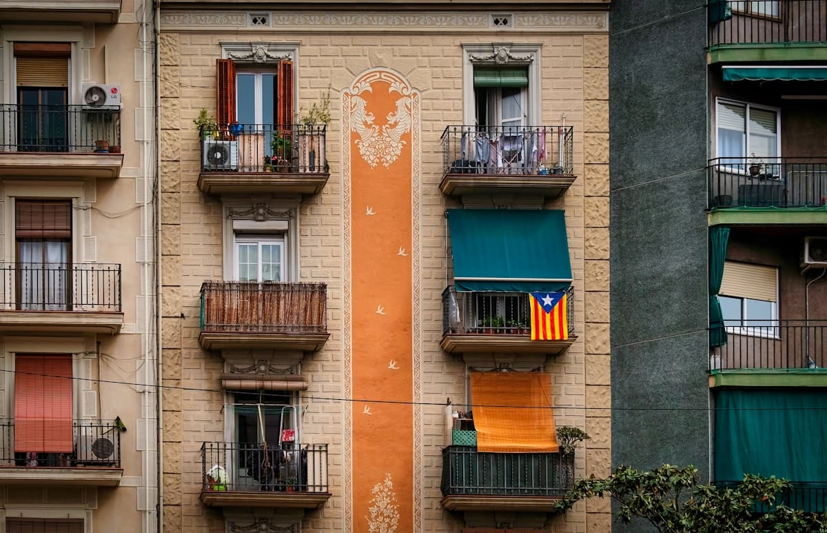 Fiança e garantias no aluguel na Espanha: guia prático (2026)