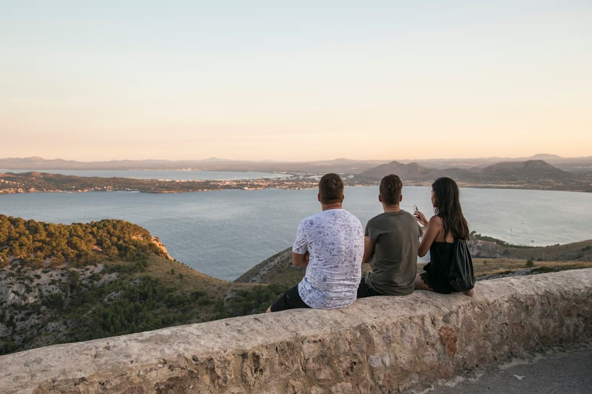 Guia de Alcúdia: Onde comer, passear e explorar os melhores bairros