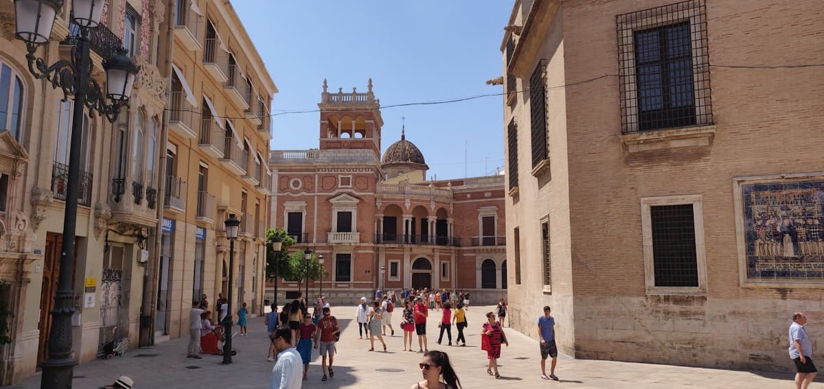 Valencia: historia y secretos más allá de la ruta turística tradicional